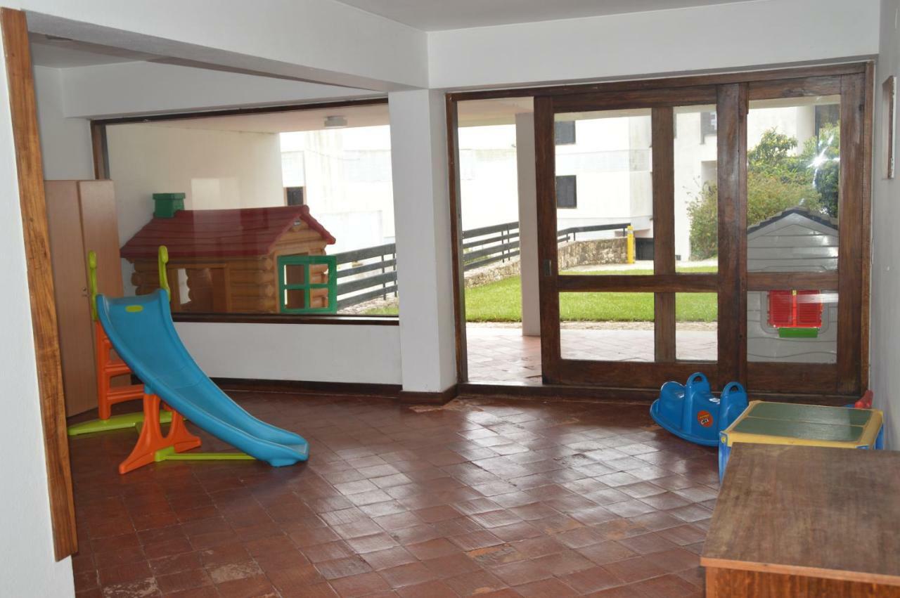 Amazing Beach & Pool Apartment With Garden Sesimbra Exterior photo